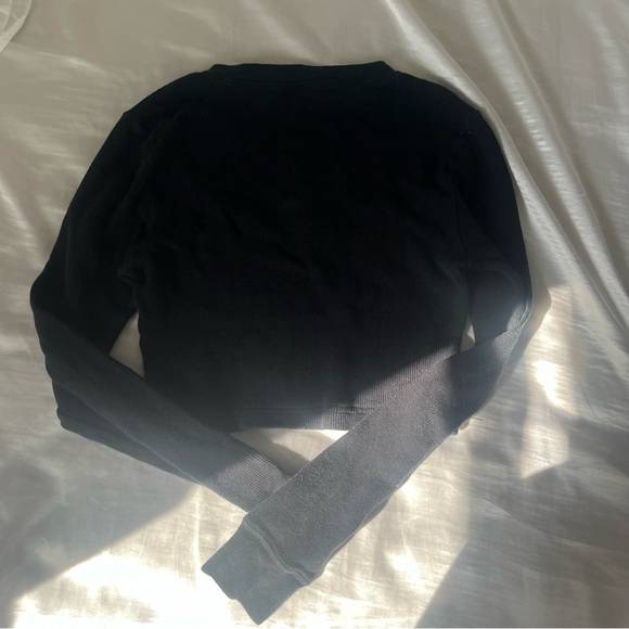 Guess Vintage Long Sleeve - Picture 3 of 3